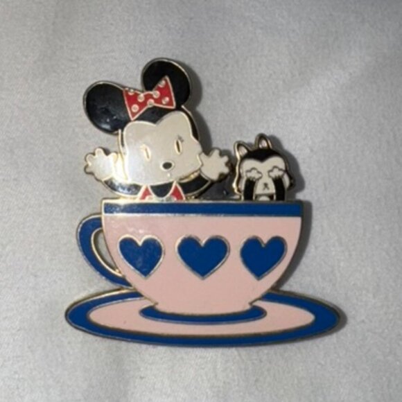 EUC, Disney Go Minnie and Cat in Teacup Pin, Minnie Mouse + Figaro, Pink Black - Picture 3 of 12